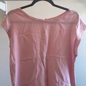 Abercrombie and Fitch women’s cap sleeve button back top.